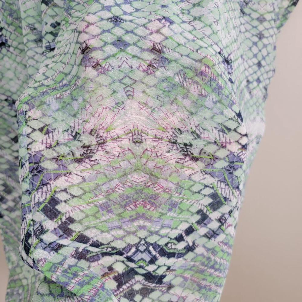Cabi #746 Sheer Darby Snake Print Cap Sleeve V Neck Blouse Top Beachy Shirt L - Picture 9 of 10